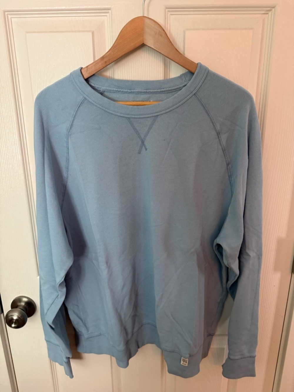 Old Navy Light Blue Men’s Crewneck Sweatshirt